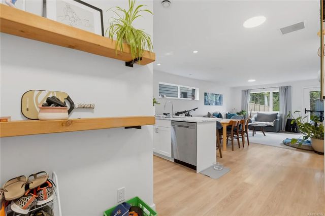 3 of 28 - 1782 St. Jacques Blvd 20, Ucluelet, BC