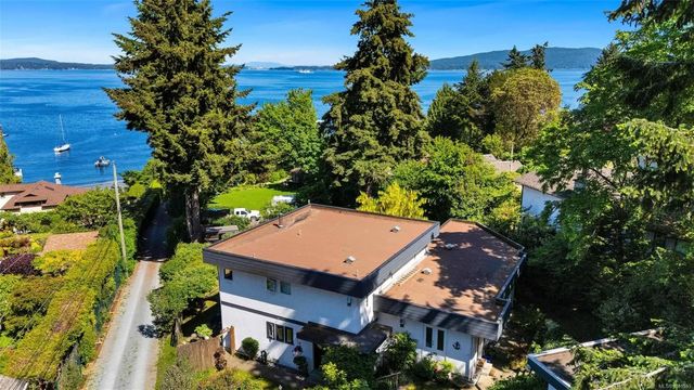 2 of 77 - 2635 Mill Bay Rd, Mill Bay, BC