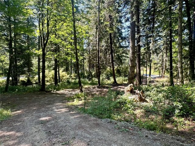 5 of 9 - 130 Blackburn Rd, Salt Spring, BC