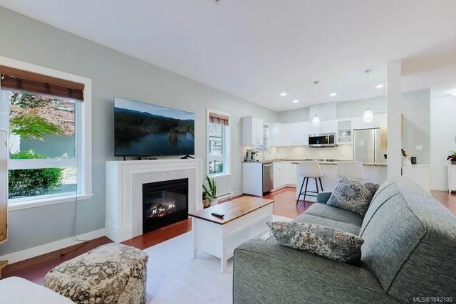 3 of 45 - 101 Nursery Hill Dr 107, View Royal, BC