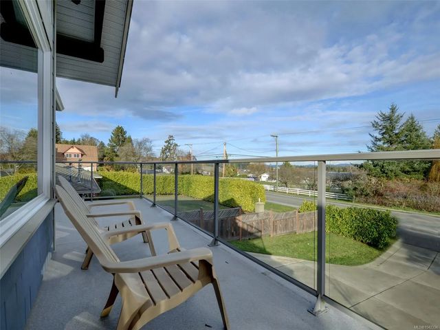 2 of 33 - 7224 East Saanich Rd, Central Saanich, BC