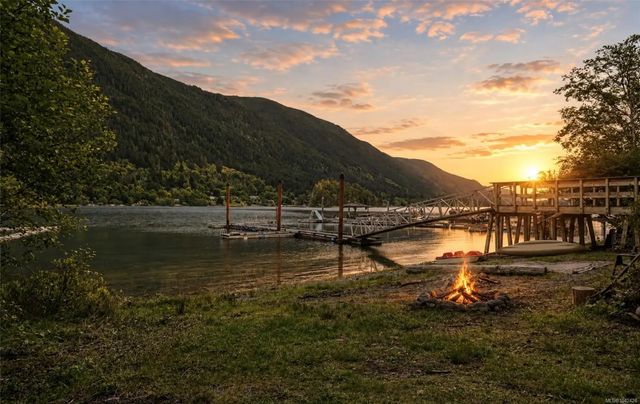 2 of 69 - 8256 Sa-seen-os Cres, Youbou, BC