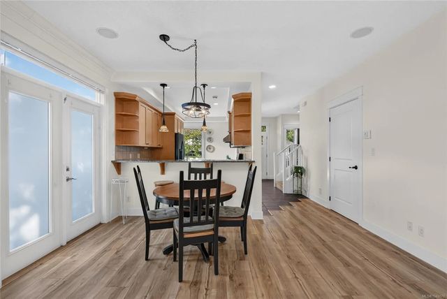 5 of 39 - 7250 West Saanich Rd 5a, Central Saanich, BC
