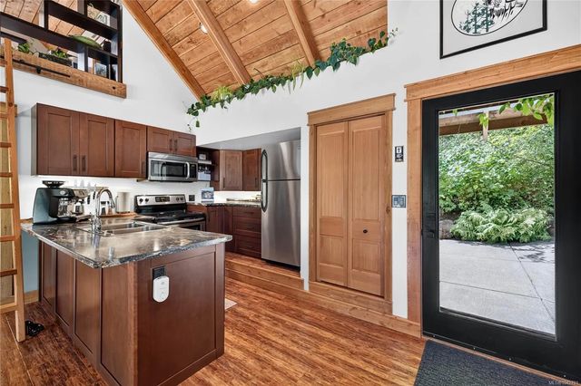 4 of 53 - 137 Ashya Rd, Salt Spring, BC