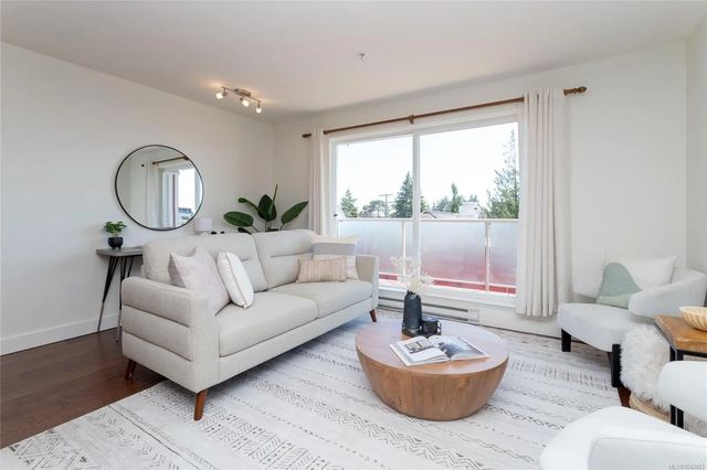 4 of 27 - 1315 Esquimalt Rd 320, Esquimalt, BC