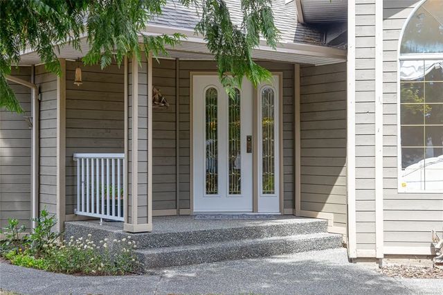 3 of 41 - 1685 Gerald St, Nanoose Bay, BC