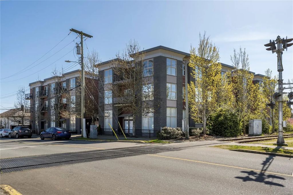 555 Franklyn St 310, Nanaimo