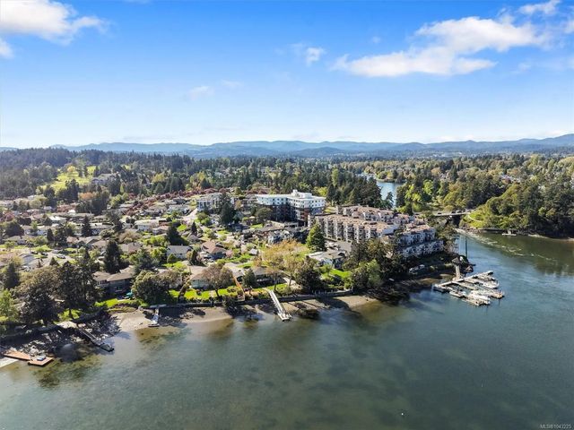 2 of 31 - 1075 Tillicum Rd 103, Esquimalt, BC