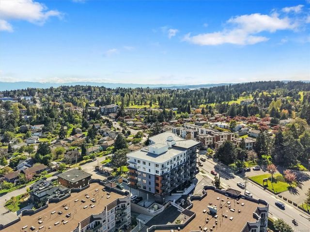 3 of 31 - 1075 Tillicum Rd 103, Esquimalt, BC