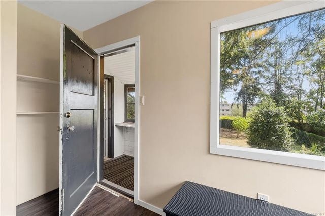 4 of 34 - 308 Holly Ave, Nanaimo, BC