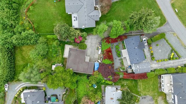 2 of 39 - 427a Walker Ave, Ladysmith, BC