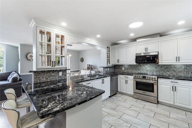 5 of 59 - 5961 Waldbank Rd, Nanaimo, BC