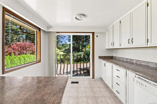 3 of 47 - 1900 Leyns Rd, Saanich, BC