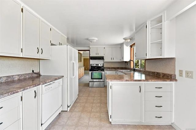 5 of 47 - 1900 Leyns Rd, Saanich, BC
