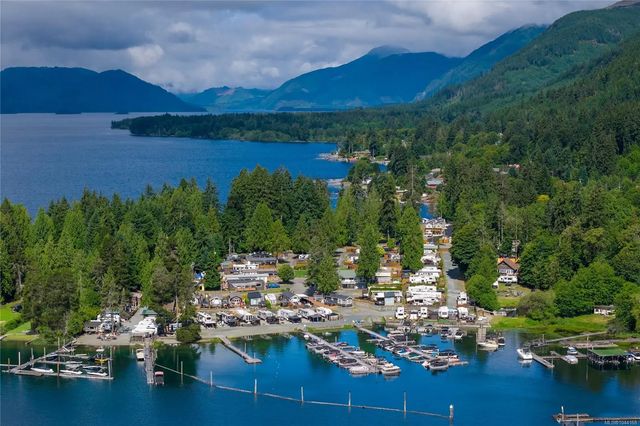 2 of 57 - 8389 Sa-seen-os Rd 4a, Youbou, BC