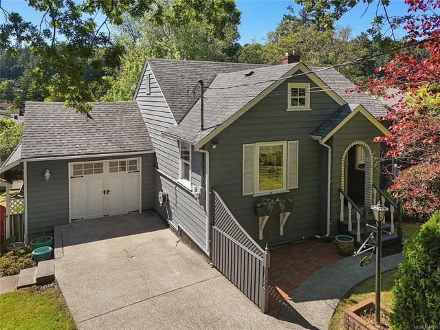 2 of 60 - 4296 Cedar Hill Rd, Saanich, BC