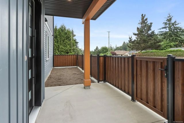 3 of 32 - 2188 Jingle Pot Rd 100, Nanaimo, BC