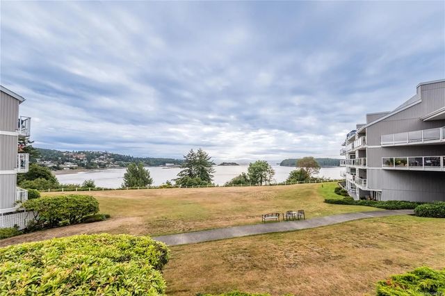 2 of 50 - 2562 Departure Bay Rd 112, Nanaimo, BC