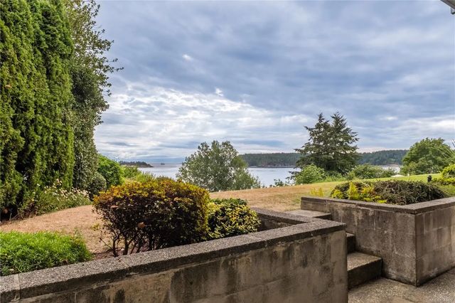 4 of 50 - 2562 Departure Bay Rd 112, Nanaimo, BC
