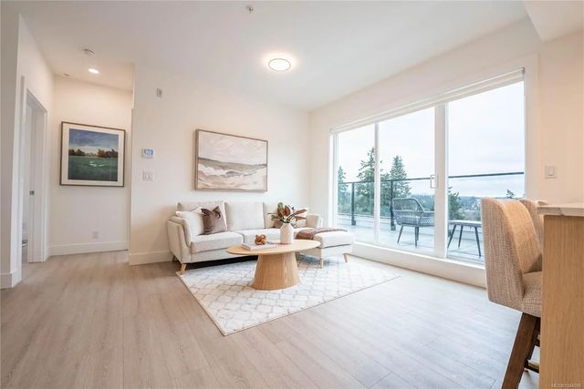 3 of 29 - 258 Helmcken Rd 212, View Royal, BC