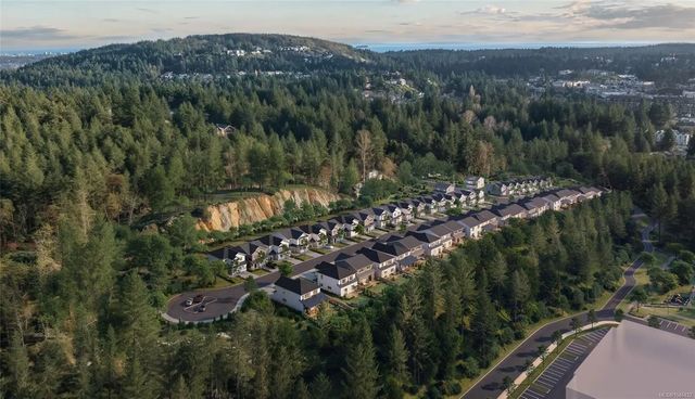 3 of 6 - 5 Madrona Pl, Langford, BC