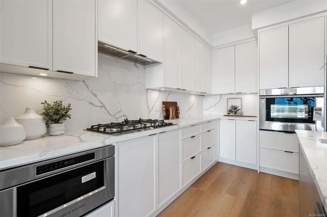 4 of 14 - 1810 Selenite Pl 603, Langford, BC