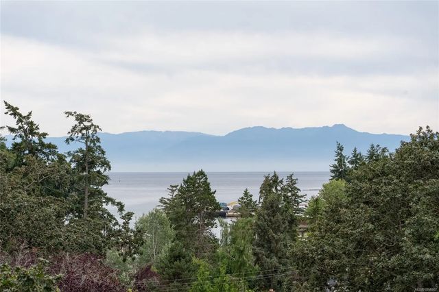 3 of 70 - 253/255 Heddle Ave, View Royal, BC