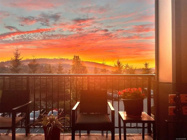 3 of 26 - 286 Wilfert Rd 307, View Royal, BC