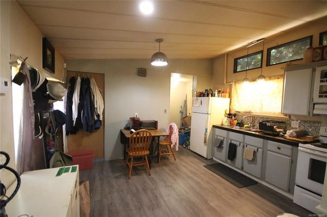 3 of 27 - 971 Douglas Ave 71, Nanaimo, BC