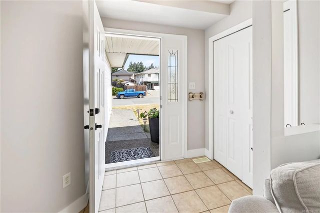 4 of 34 - 2158 Sun Valley Dr, Nanaimo, BC