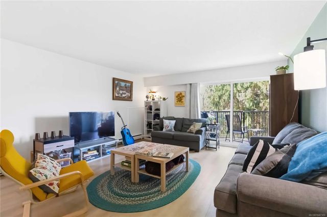 3 of 22 - 1870 Mckenzie Ave 224, Saanich, BC