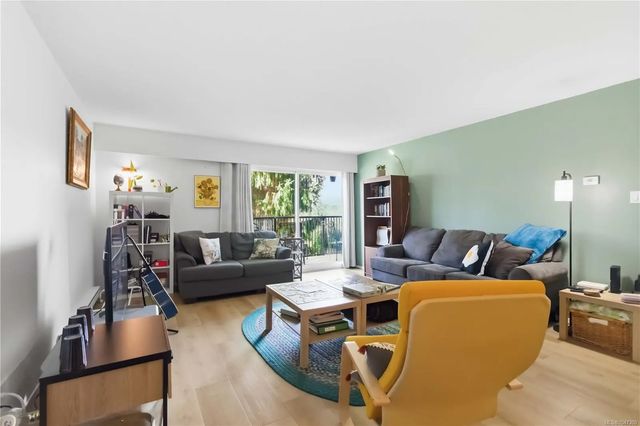 4 of 22 - 1870 Mckenzie Ave 224, Saanich, BC
