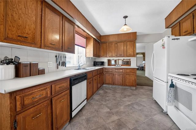 3 of 48 - 224 Cilaire Dr, Nanaimo, BC