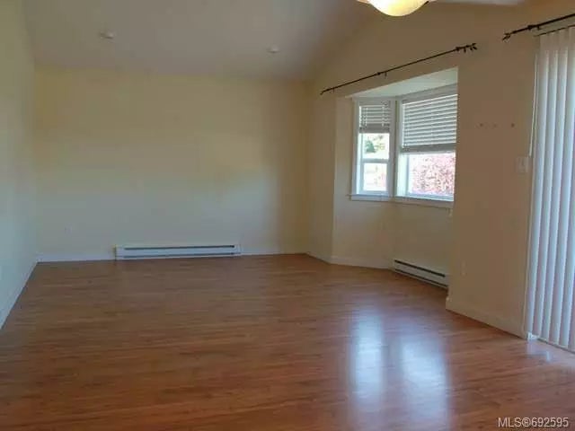 3 of 22 - 1610 Robert St, Crofton, BC