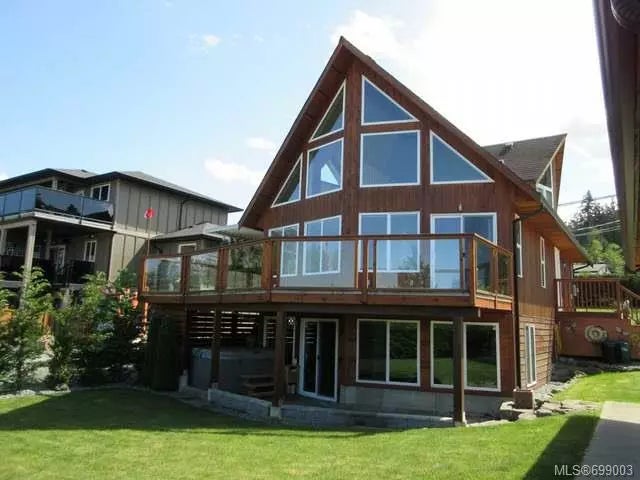 1 of 36 - 1433 Adelaide St, Crofton, BC