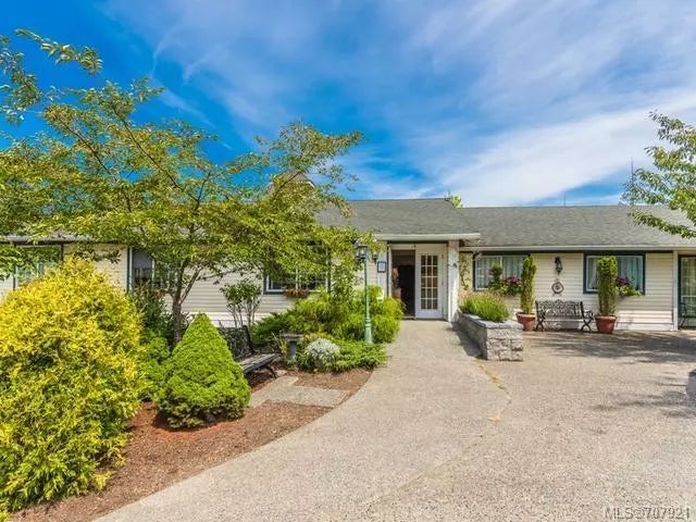 1 of 58 - 1289 Sophia Rd, Crofton, BC