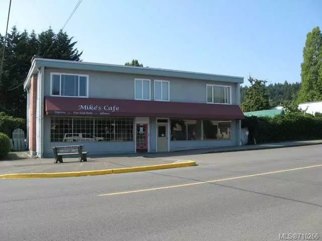 1 of 10 - 1578 Joan Ave, Crofton, BC