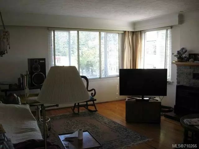 4 of 10 - 1578 Joan Ave, Crofton, BC