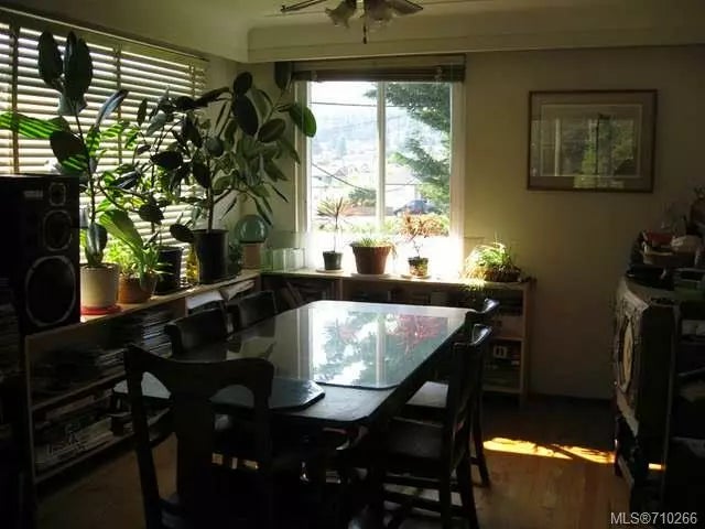 5 of 10 - 1578 Joan Ave, Crofton, BC