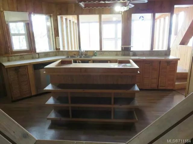 3 of 8 - 988 Khenipsen Rd, Cowichan Bay, BC