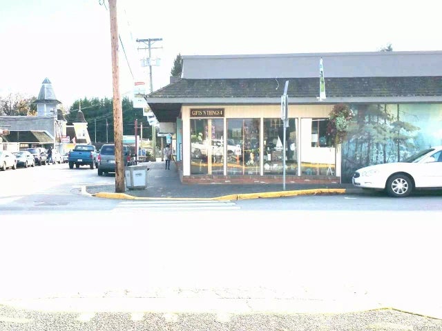 1 of 8 - 9756a Willow St, Chemainus, BC