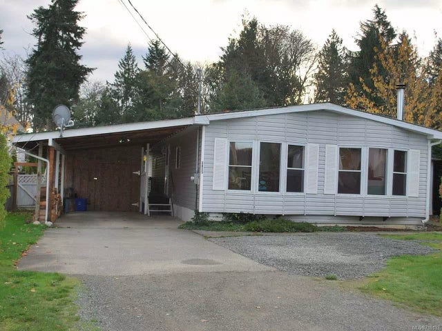 1 of 16 - 8015 Spinnaker Dr, Crofton, BC