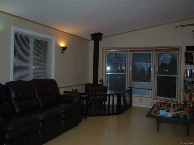 3 of 16 - 8015 Spinnaker Dr, Crofton, BC