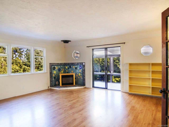 2 of 44 - 829 Allsbrook Rd, Errington, BC