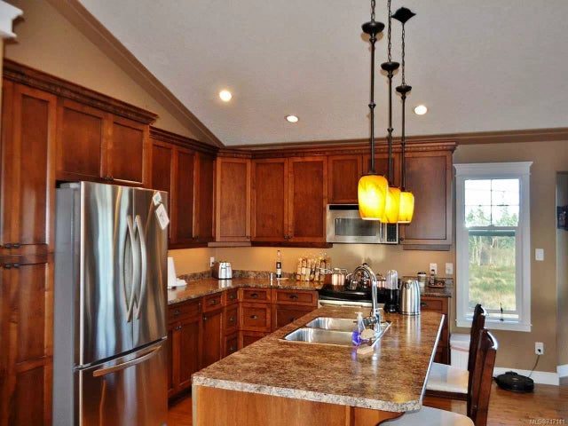 5 of 17 - 1998 Falcon Cres, Cowichan Bay, BC