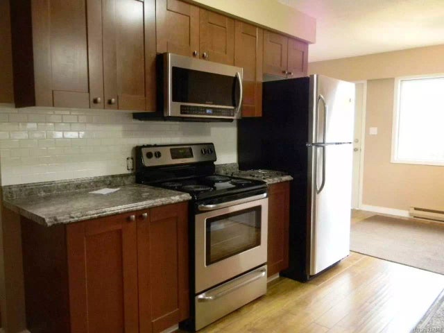 4 of 25 - 8142 Edmund St, Crofton, BC