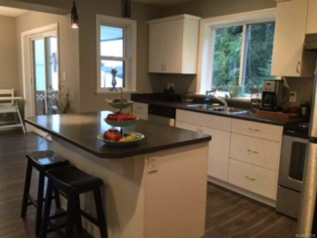 5 of 6 - 7973 Northview Dr, Crofton, BC