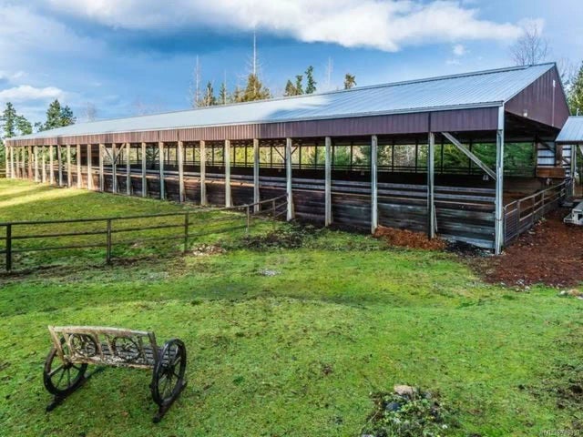 2 of 52 - 235 Allsbrook Rd, Errington, BC