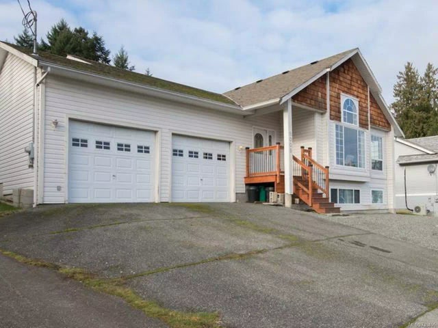 4 of 29 - 8008 Edmund St, Crofton, BC