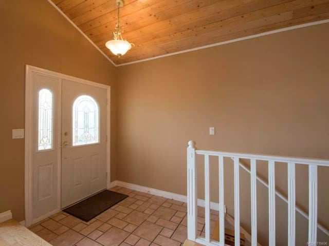 5 of 29 - 8008 Edmund St, Crofton, BC